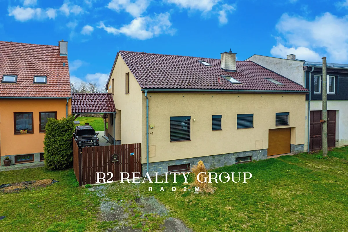 Prodej rodinného domu 268 m², pozemek 2309 m²