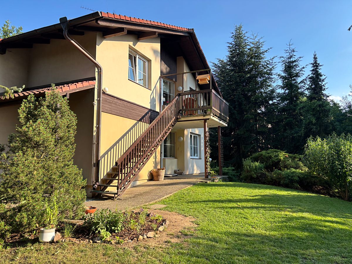 Prodej rodinného domu 170 m², pozemek 1529 m² – fotografie 3