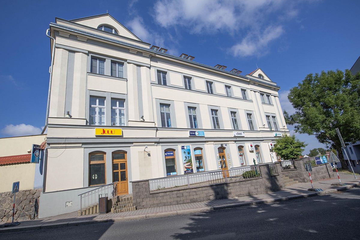 Pronájem bytu 1+kk 63 m²