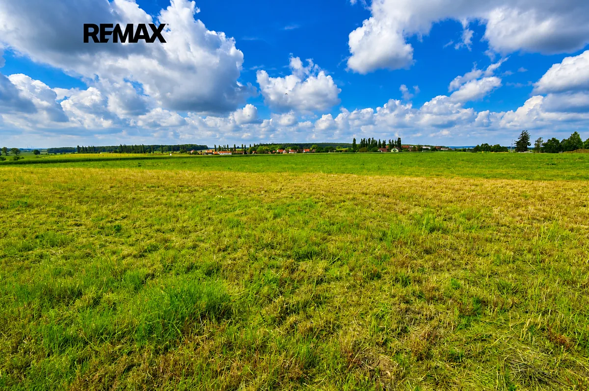 Prodej stavebního pozemku 4580 m²