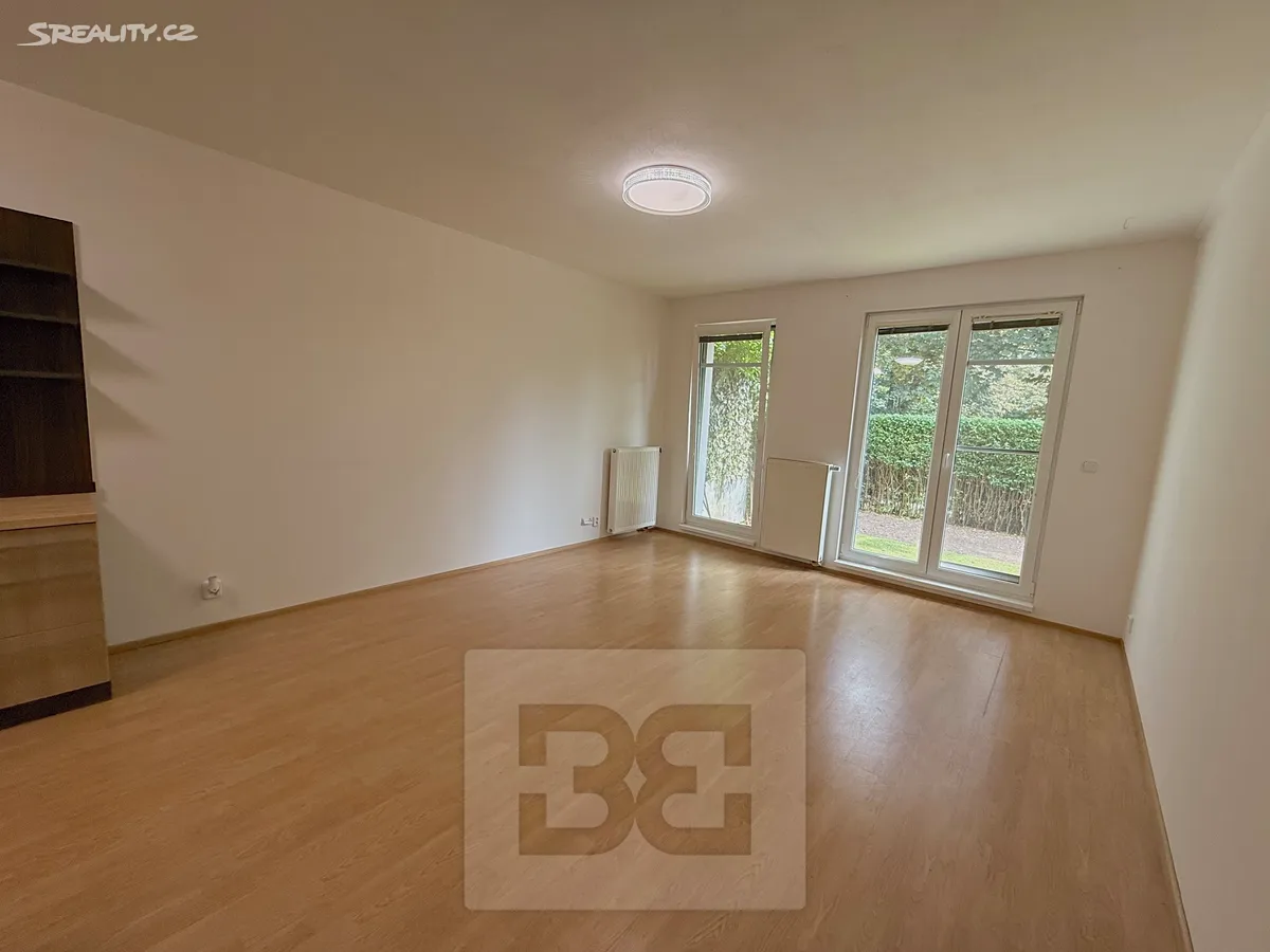 Pronájem bytu 2+kk 49 m² – další
