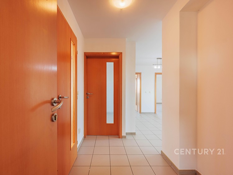 Будинок на продаж, 240 м² (14 з 32)