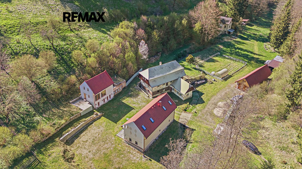 Prodej vícegeneračního domu 563 m², pozemek 73897 m² – fotografie 3
