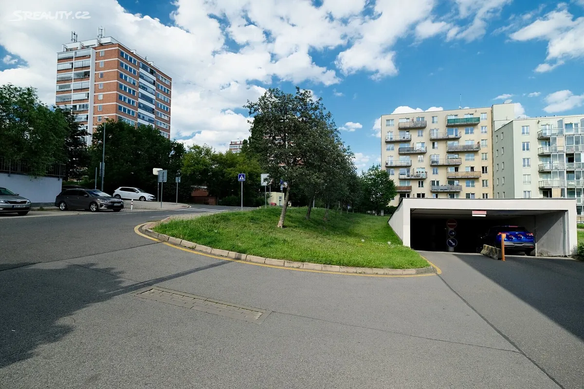 Pronájem garáže 12 m² – pohled 5