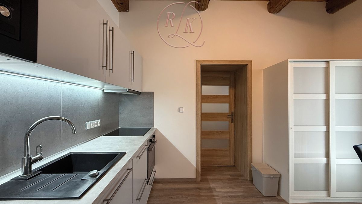 Pronájem bytu 2+kk 38 m²