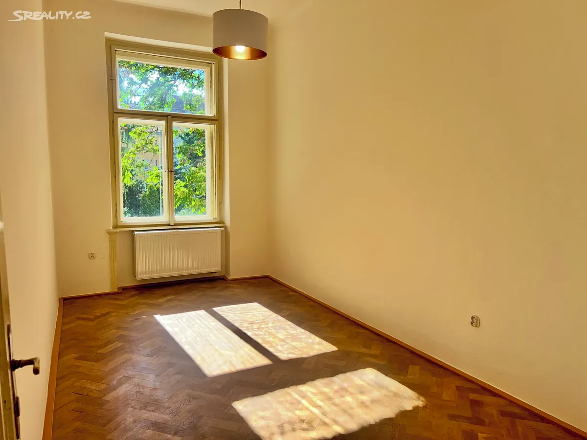 Pronájem bytu 2+1 88 m² – pohled 4