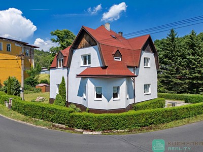 Prodej  vícegeneračního domu 346 m², pozemek 874 m²