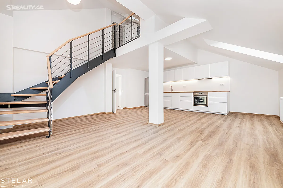 Pronájem bytu 3+kk 88 m², Praha