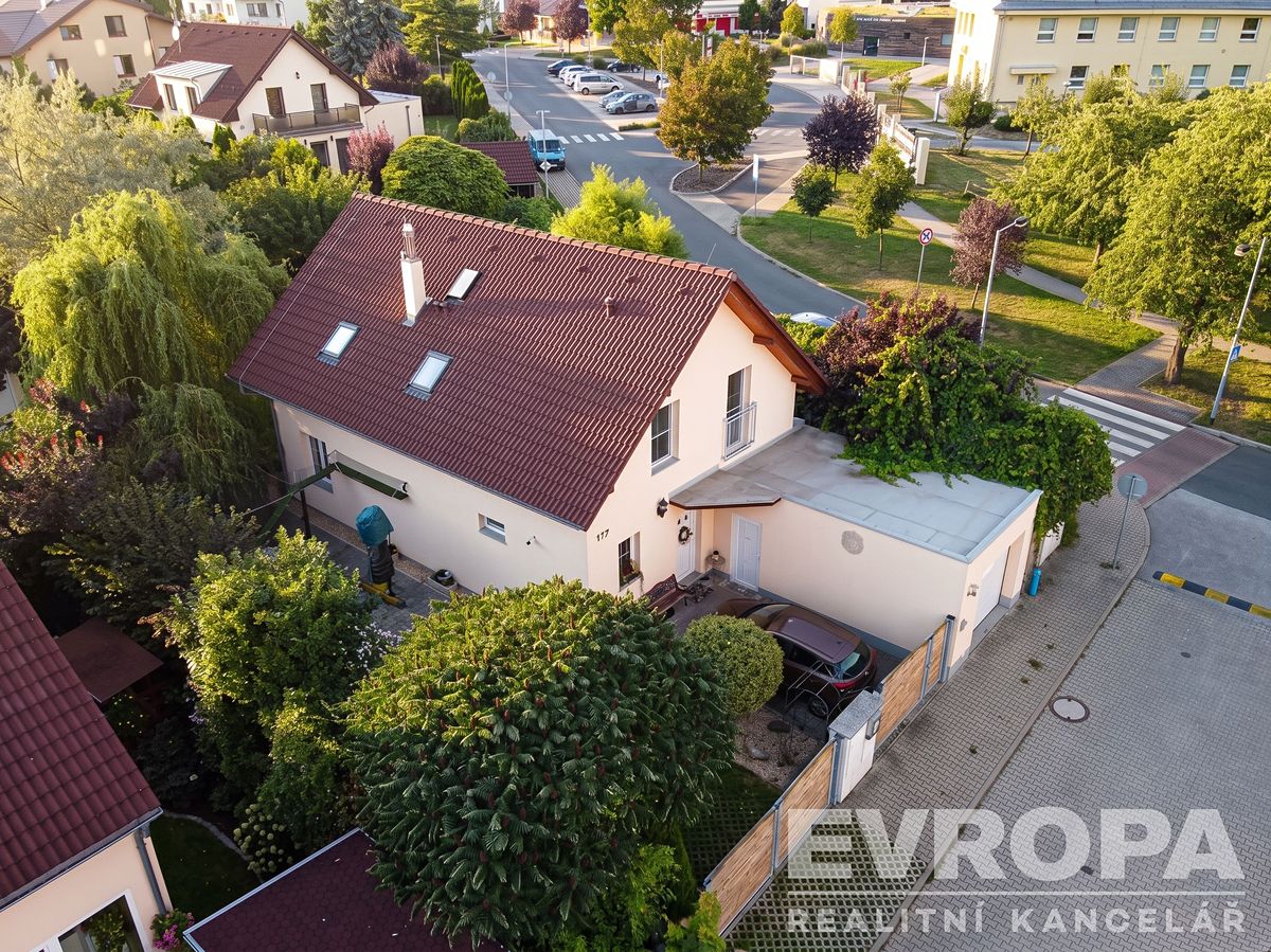 Prodej rodinného domu 184 m², pozemek 763 m²