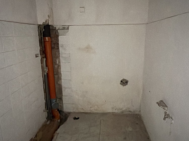 Prodej komerčního prostoru, 540 m² (70 z 91)