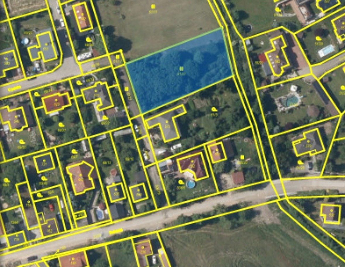 Prodej stavebního pozemku 1669 m², Úhonice – fotka 1 z 3
