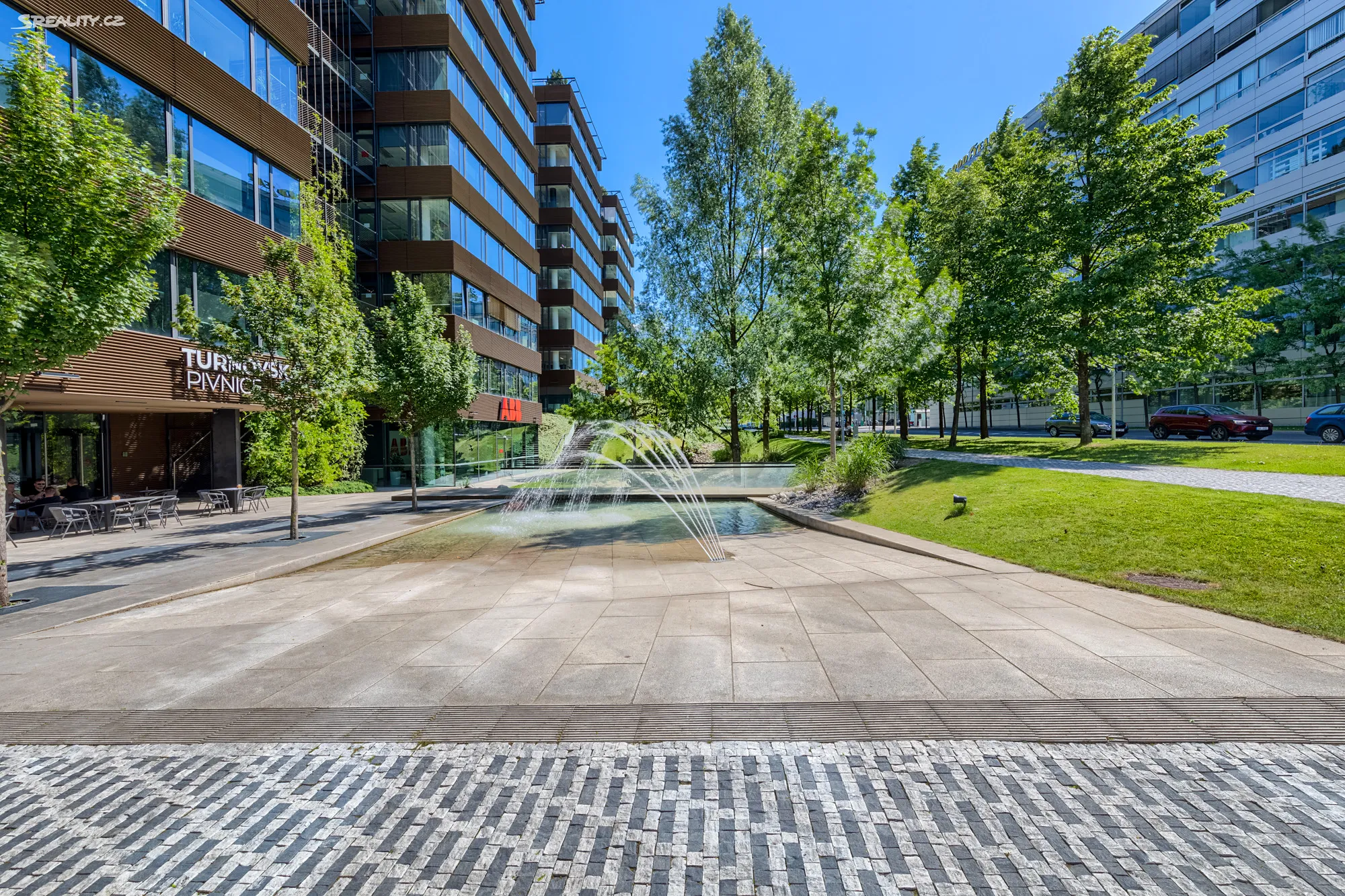 Pronájem restaurace 418 m²