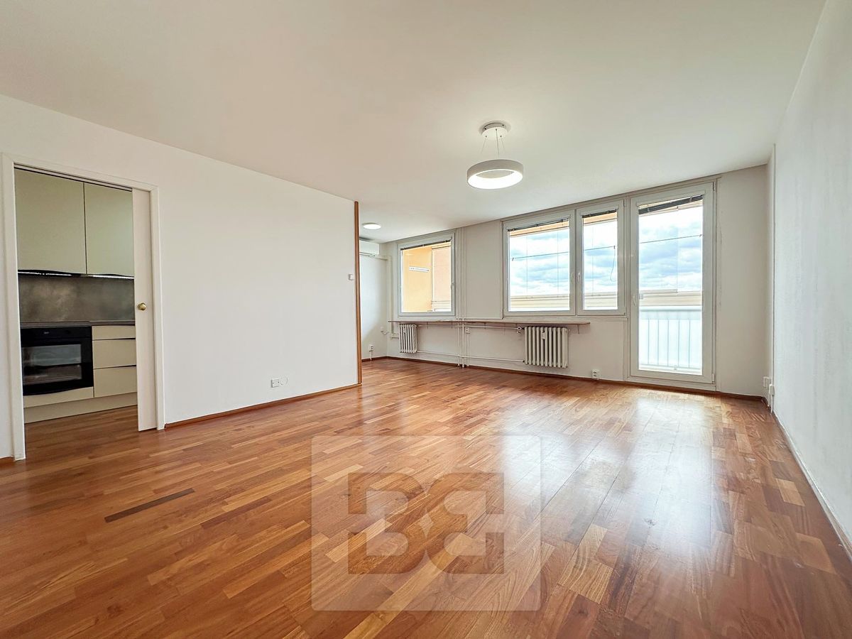 Pronájem bytu 3+kk 80 m²