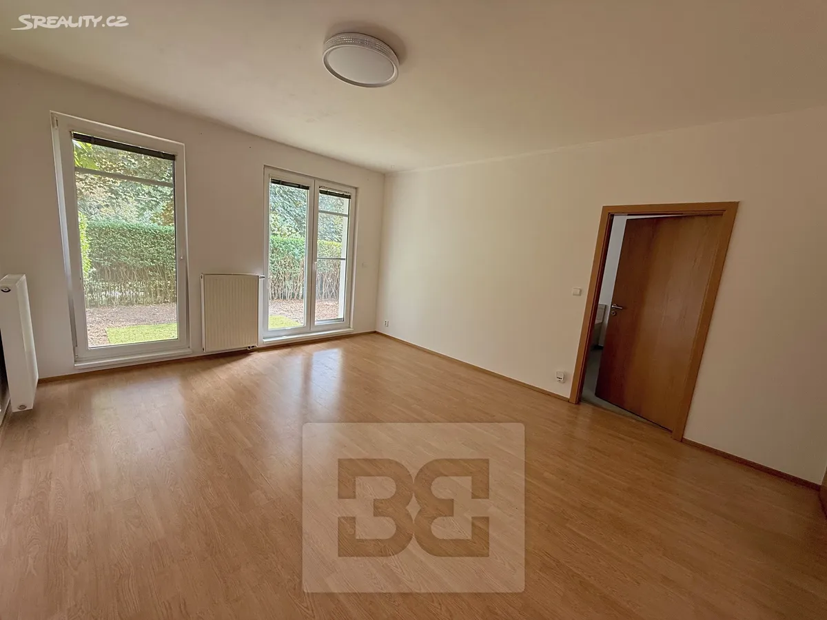 Pronájem bytu 2+kk 49 m² – pohled 6