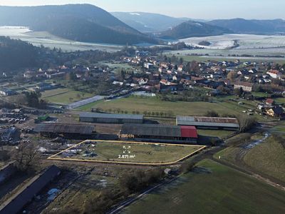 Pronájem komerčního pozemku 2871 m²