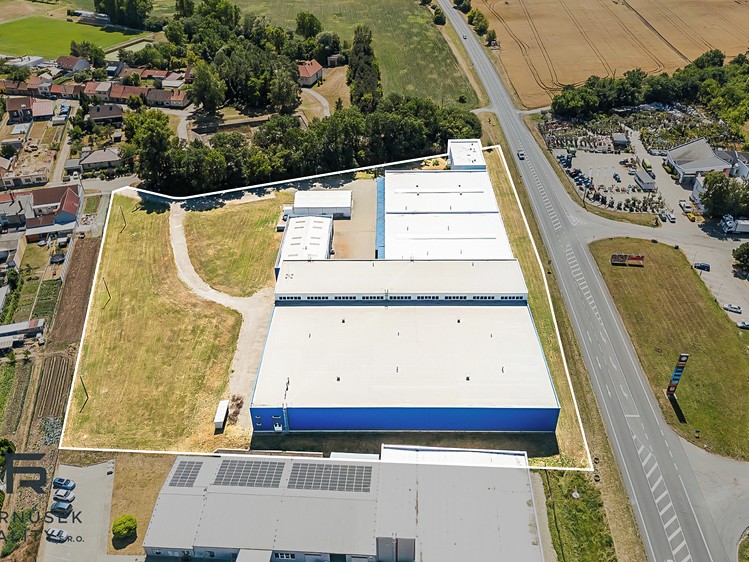 Pronájem komerčního prostoru, 6 941 m² (2 z 29)