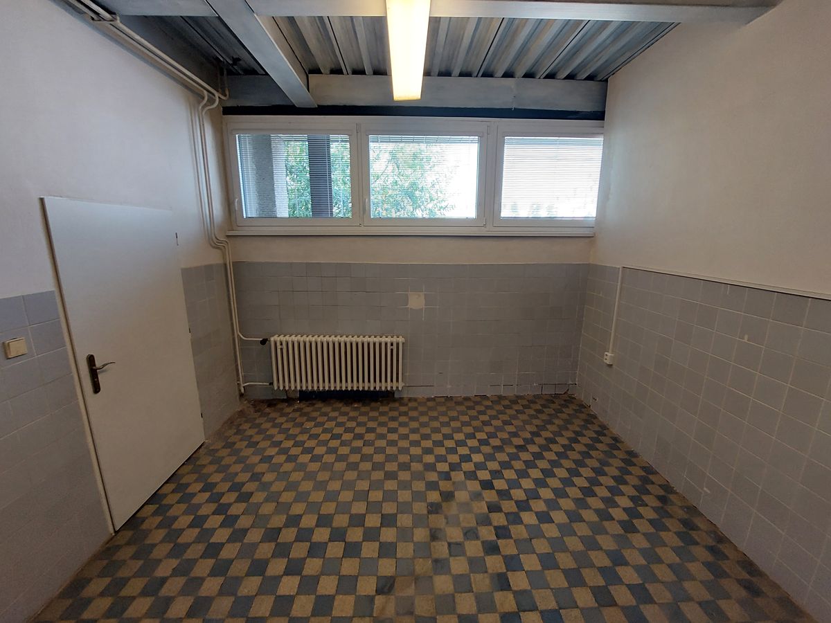 Pronájem kanceláře 25 m² – fotografie 3