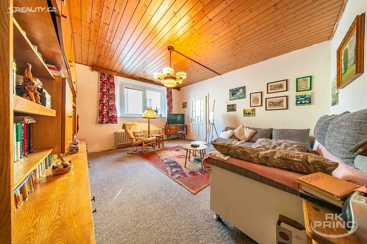 Prodej rodinného domu 140 m², pozemek 322 m² – pohled 3