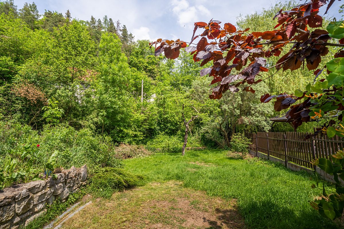 Prodej rodinného domu 183 m², pozemek 881 m² – fotografie 3