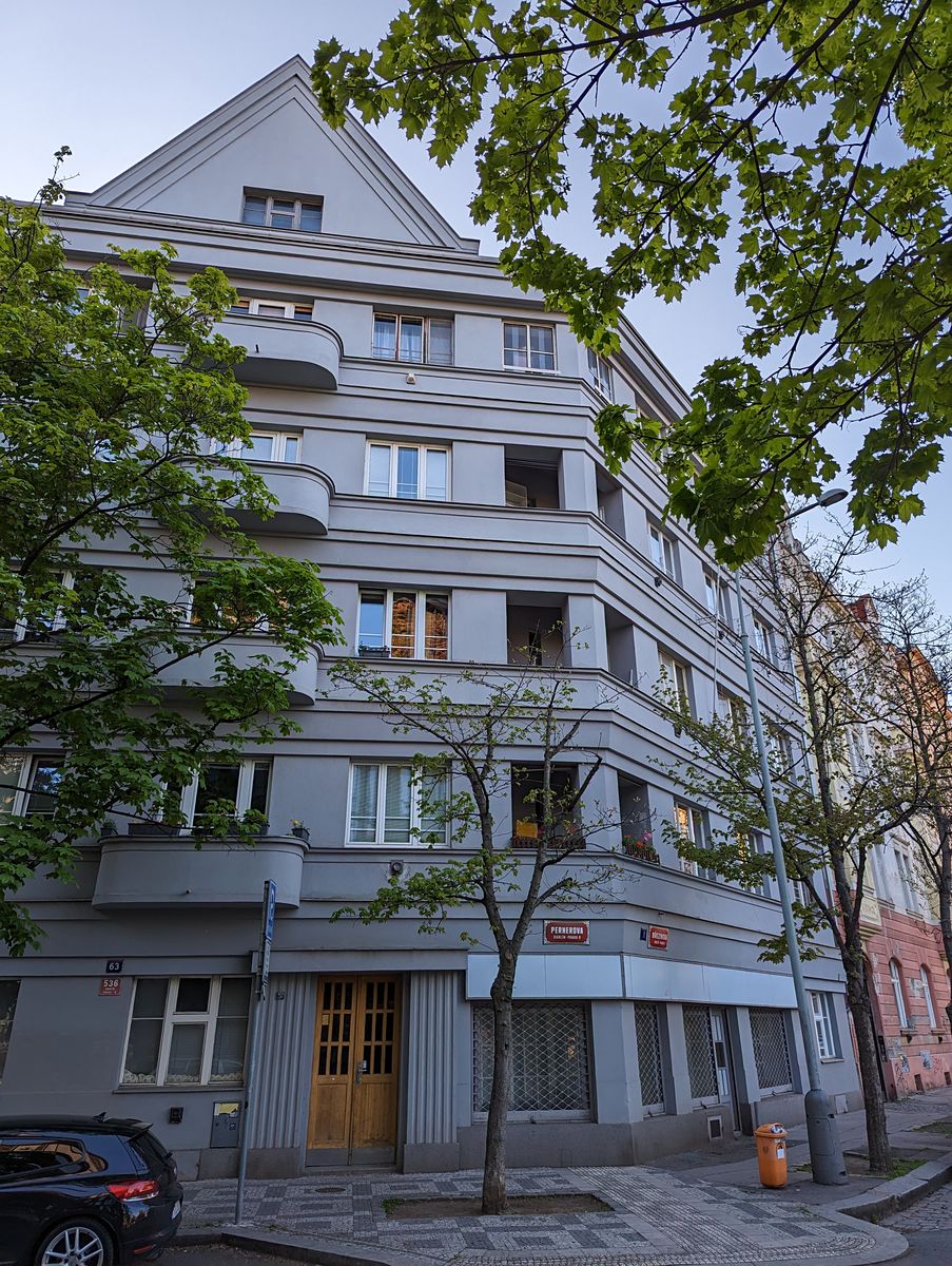 Pronájem bytu 2+kk 56 m²