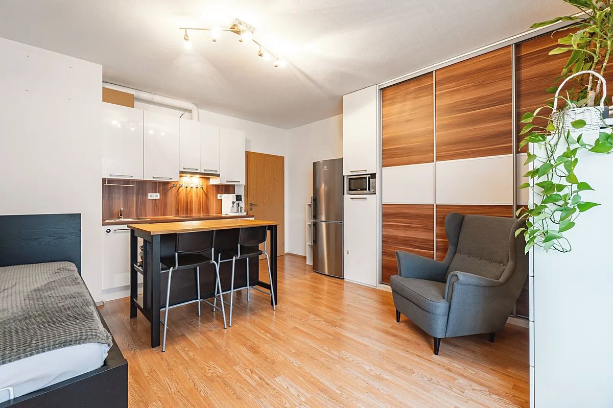 Prodej bytu 1+kk 94 m²
