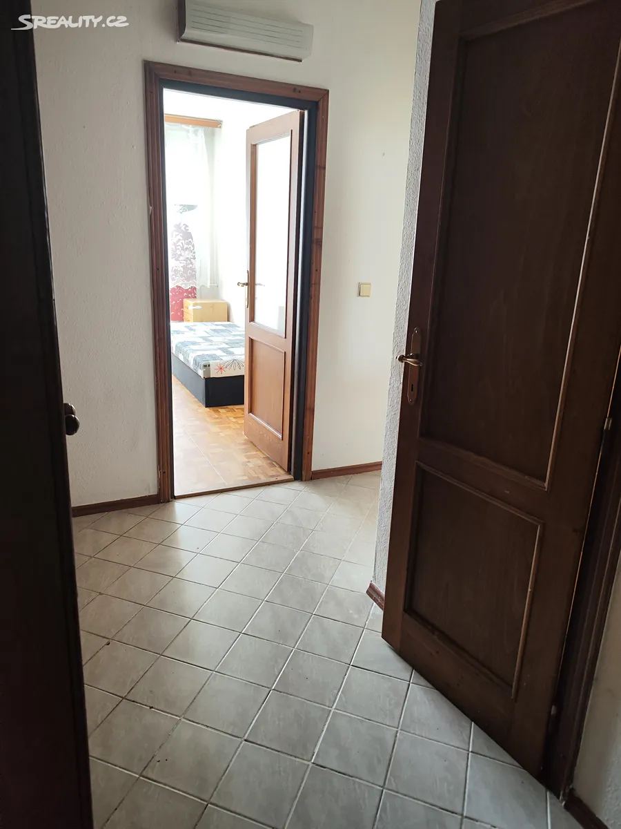Pronájem bytu 2+kk 43 m², Praha