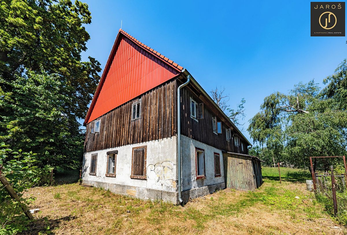 Prodej rodinného domu 201 m², pozemek 5820 m²
