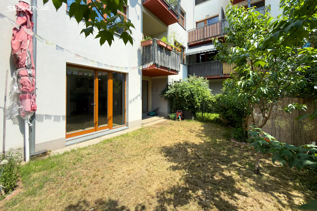 Pronájem bytu 2+kk 50 m² - Więcej