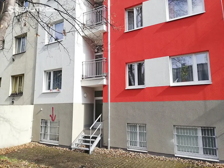 Pronájem bytu 1+kk 23 m², Praha