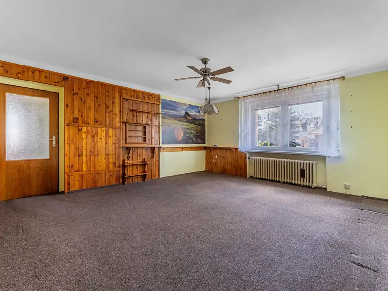 Prodej rodinného domu 163 m², pozemek 897 m², Kladno – náhled fotky 2