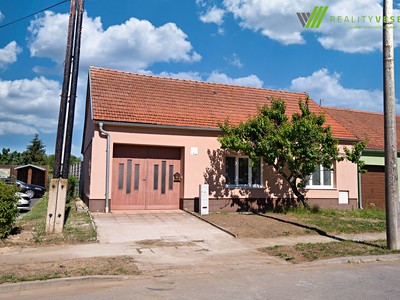 Prodej  rodinného domu 150 m², pozemek 1 049 m²