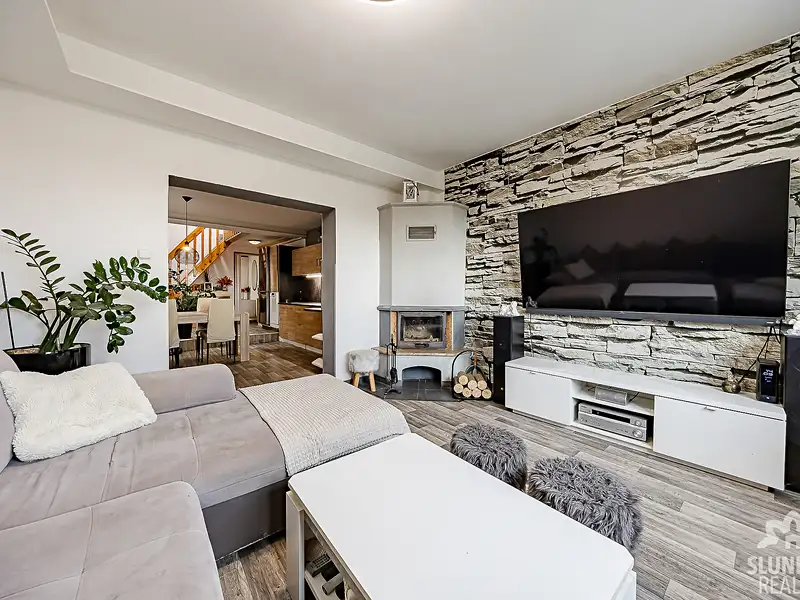 Prodej rodinného domu 127 m², pozemek 728 m², Uherské Hradiště – náhled fotky 3