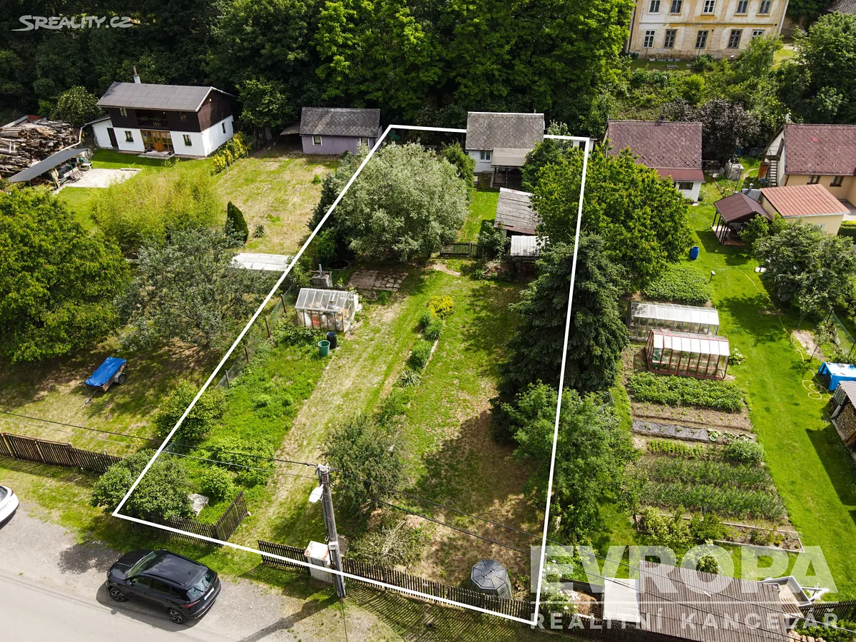 Prodej chaty 24 m², pozemek 915 m², Malá Strana