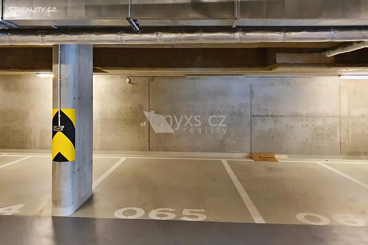 Prodej garážového stání 15 m², Praha