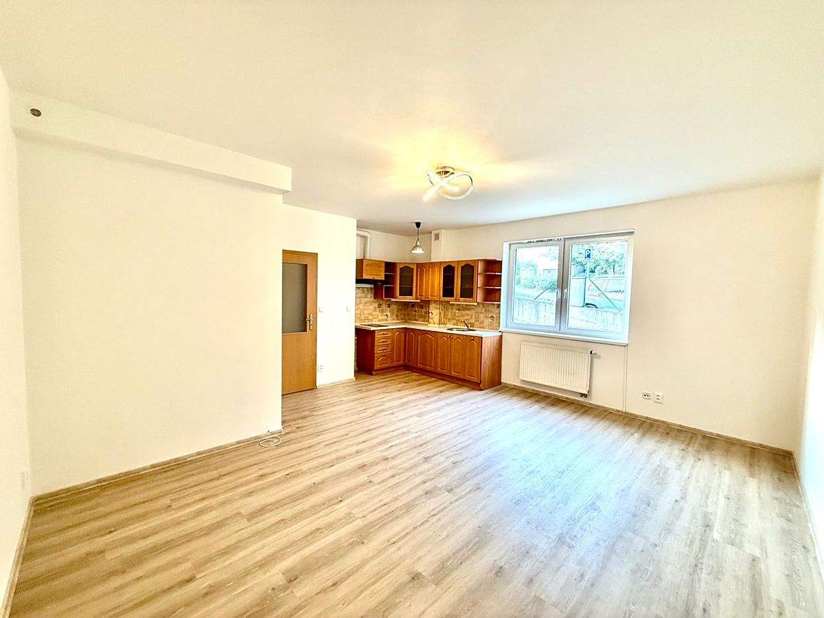 Pronájem bytu 1+kk 39 m²