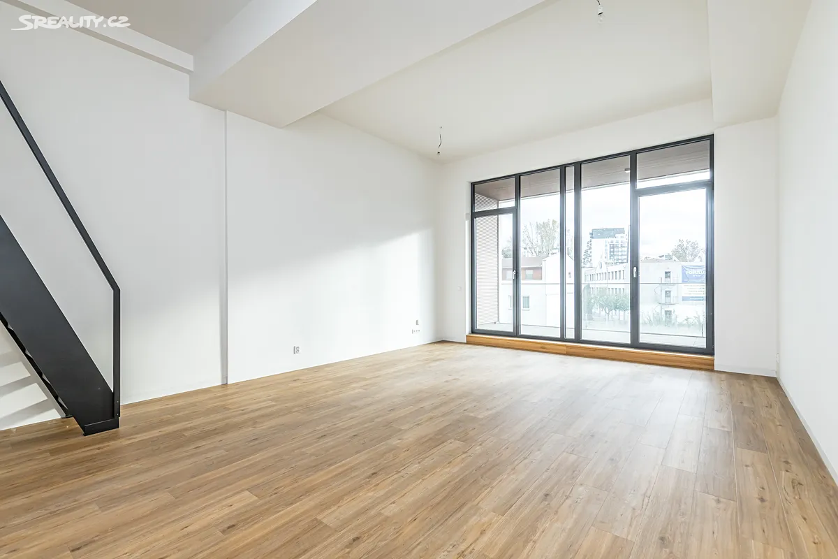 Prodej bytu 1+kk 53 m², Praha