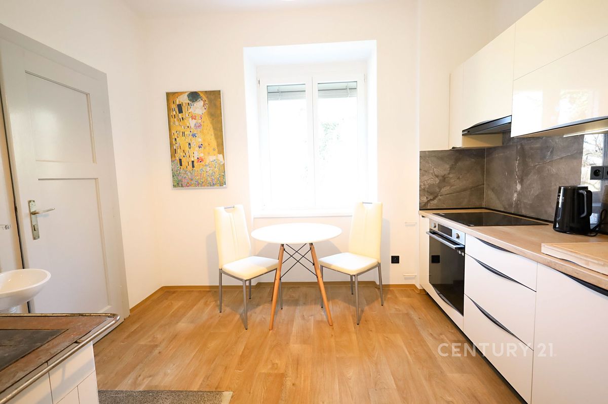 Pronájem bytu 2+1 64 m²