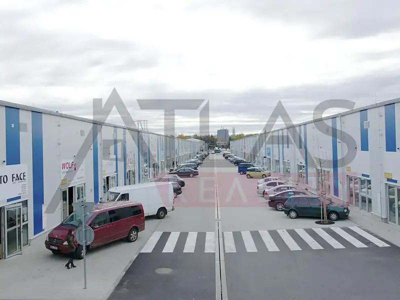 Pronájem skladového prostoru 205 m², Praha – náhled fotky 1