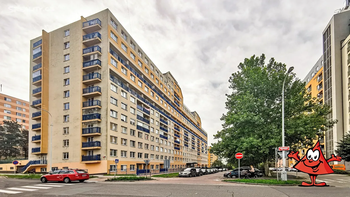 Pronájem garážového stání 15 m², Praha