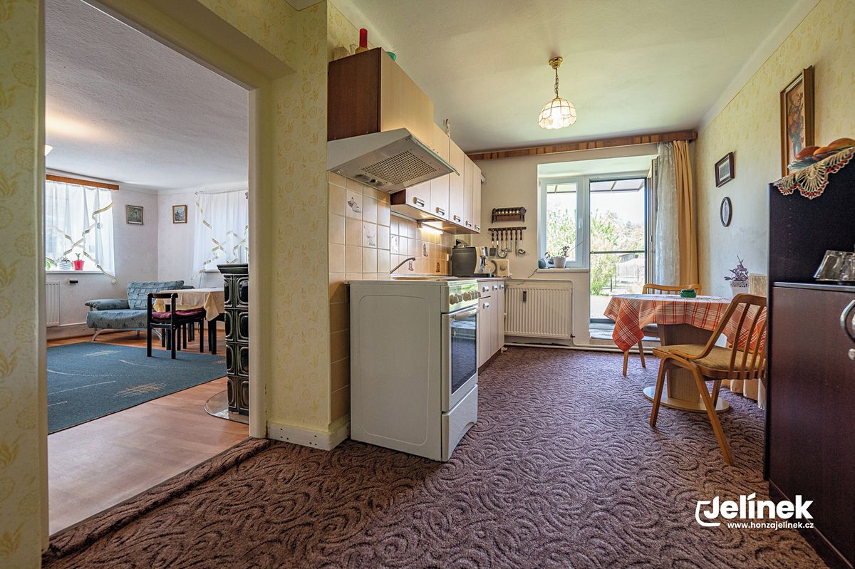 Prodej rodinného domu 200 m², pozemek 363 m² – fotografie 3