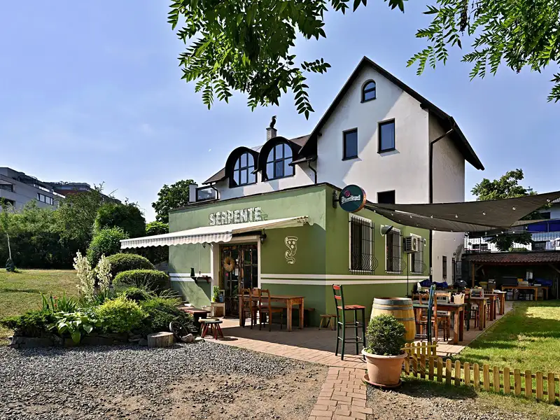 Prodej rodinného domu 284 m², pozemek 440 m², Roztoky – náhled fotky 2