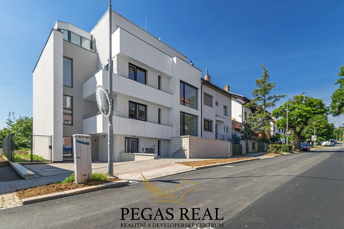Pronájem bytu 2+kk 43 m²