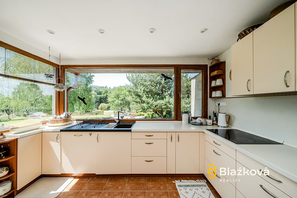Prodej rodinného domu 140 m², pozemek 4029 m²