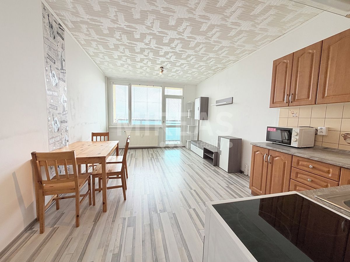 Pronájem bytu 2+kk 34 m² – fotografie 2