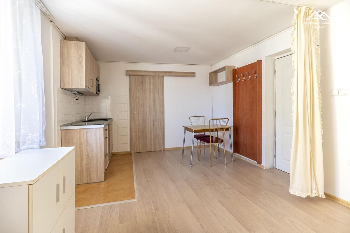 Pronájem bytu 1+kk 22 m²