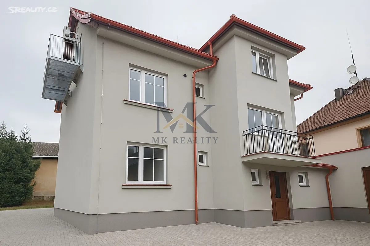 Pronájem bytu 1+1 38 m², Volary