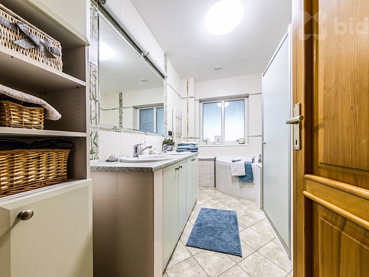 Будинок на продаж, 390 м² (18 з 41)