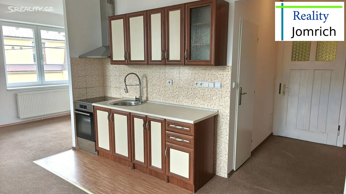Pronájem bytu 2+kk 55 m², Česká