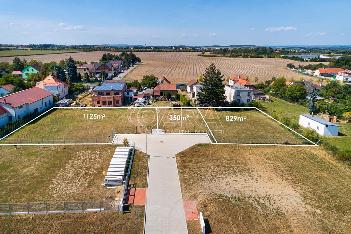 Prodej stavebního pozemku 1125 m², Vestec – fotka 1 z 3