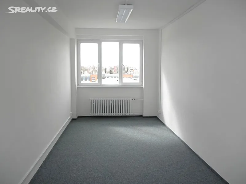 Pronájem kanceláře 19 m², Praha